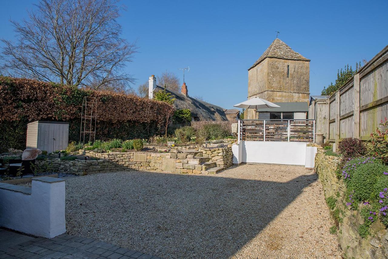 The Cottage And The Nook Gretton  Exterior photo